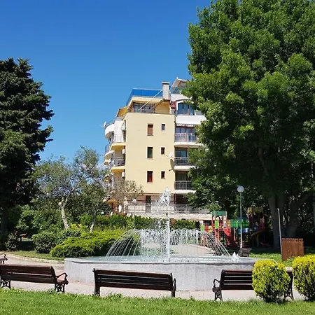 парк * Nesebar